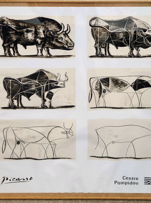 실내 강연장 한편에 피카소의 황소 작품 포스터를 통해 정육 예술에 대한 자세와 마음을 보여주는 센스가 돋보였다    ©허승규 기자