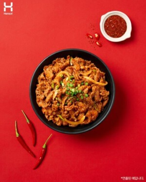 “제육이 이렇게 많았다고?” 한솥, 돼지고기 92% 고단백 트렌드 전략